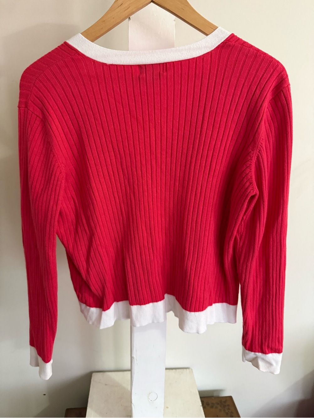 New Worhtington Cardigan - Picture 8 of 9